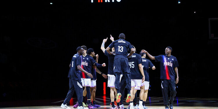 Paris Basket : lycéens, étudiants, commerçants et pompiers invités face à Valence