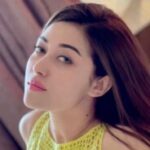 Illustration du profil de hotbabeslahore